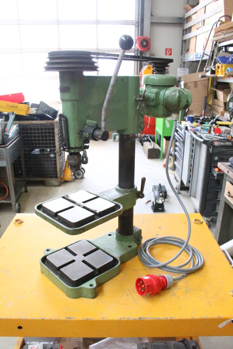 AEG DTBK-10 Tischbohrmaschine Ständerbohrmaschine Bohrmaschine DTBK10