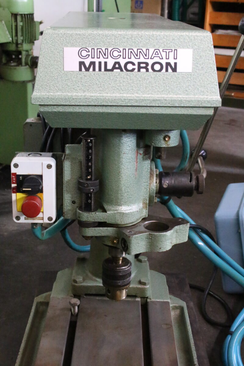 Cincinnati Milacron TA 14 Bohr - Gewindeschneidmaschine Bohrmaschine