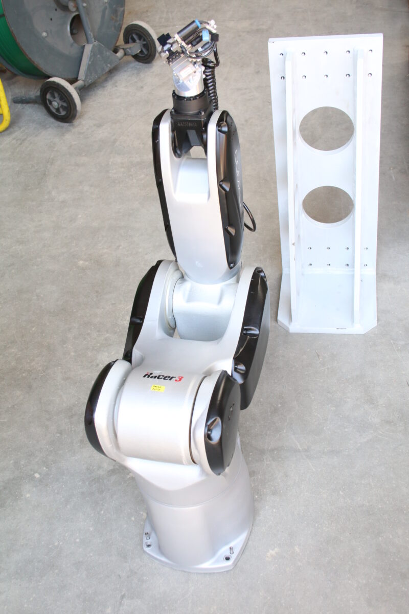 Comau Racer 3 Roboter Roboterarm Industrieroboter – Bild 6