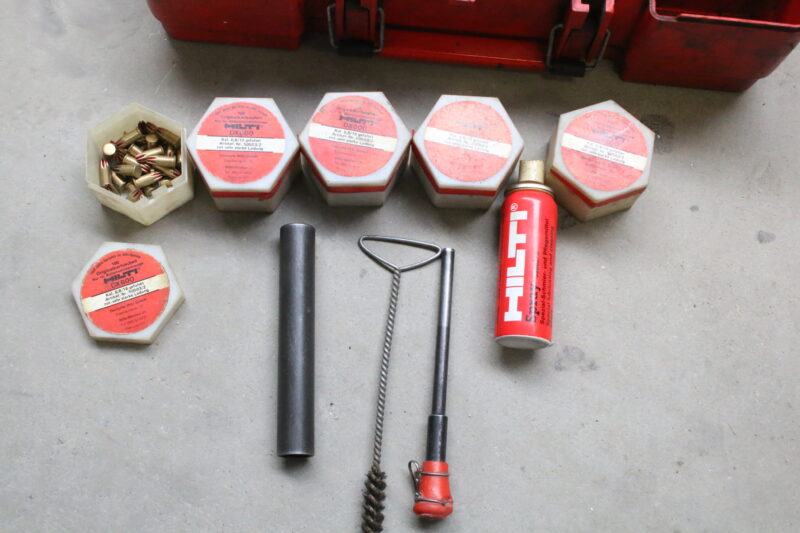 Hilti DX600N Bolzensetzgerät Bolzenschussgerät Nagel im Koffer + Zubehör DX 600N – Bild 4