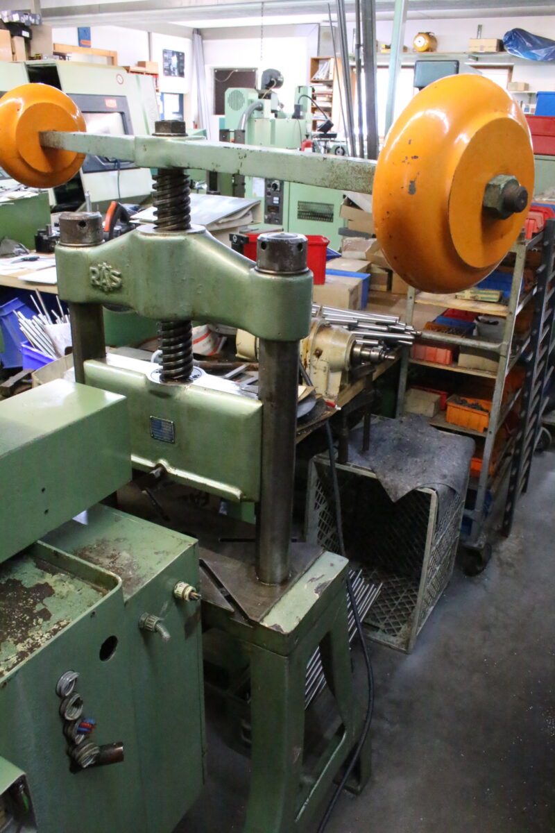 RAS 300/20 Spindelpresse Presse 2 Säulen Handspindelpresse