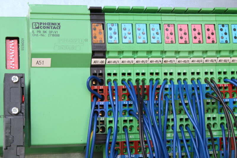 Schaltschrank Innenleben Release Siecherungen Siemens Lenze Simatic – Bild 12