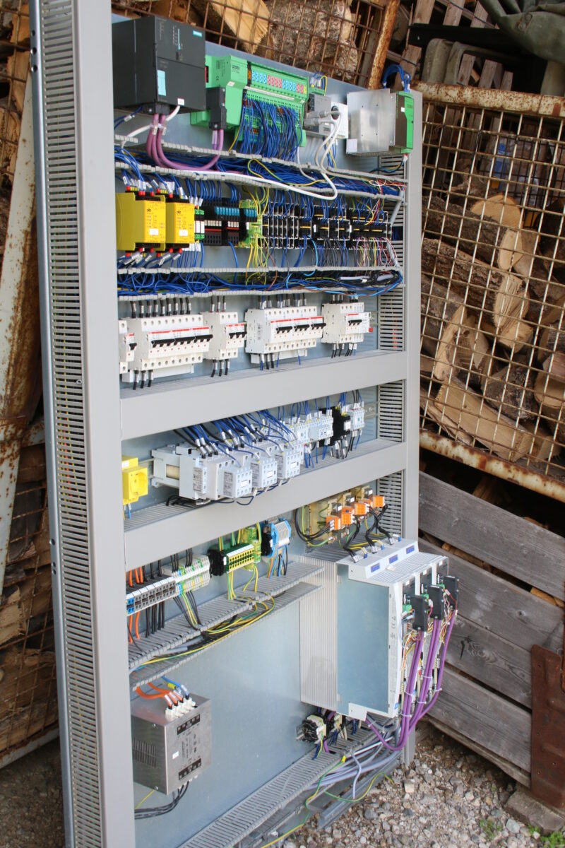 Schaltschrank Innenleben Release Siecherungen Siemens Lenze Simatic – Bild 2