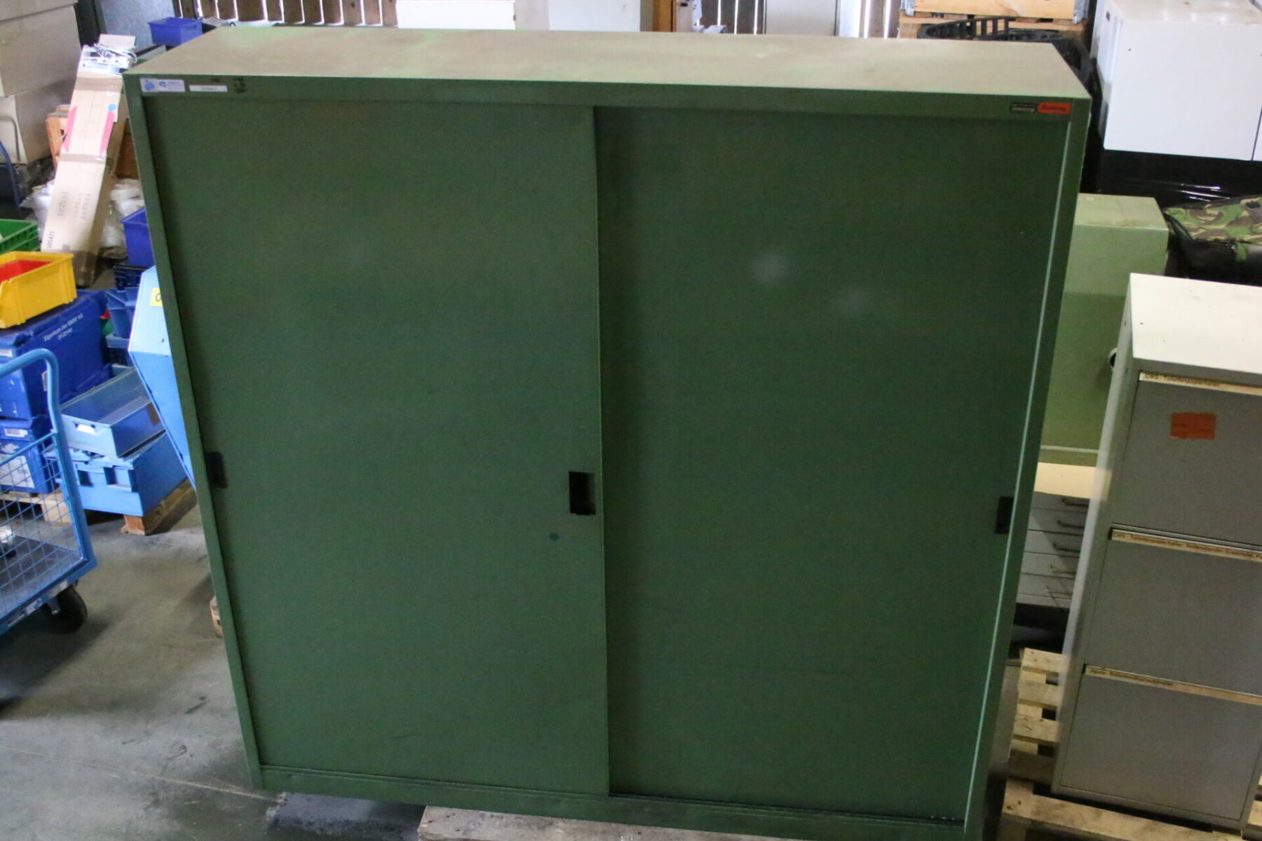 Hoffmann Schwerlast Schiebetürenschrank Werkzeugschrank Metall 2000x2000mm