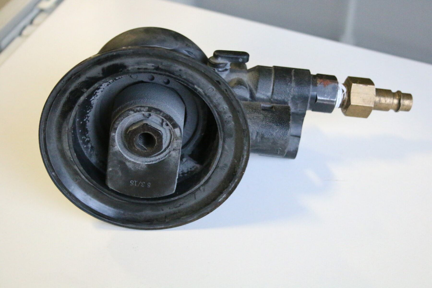 Ingersoll Rand RO26B-CSV-1 Exzenterschleifer Druckluft – Bild 3