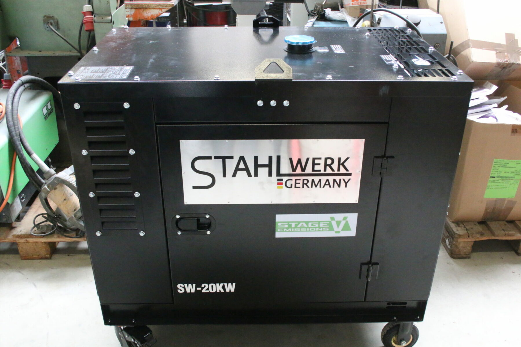 Stahlwerk SW 20 KW Dieselgenerator Notstromaggregat 20 kVa 230/400 V NEU