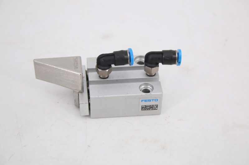 Festo DMF-10-20-P-A-GF Doppelwirkender Führungsantrieb Pneumatisch 4154799 N958