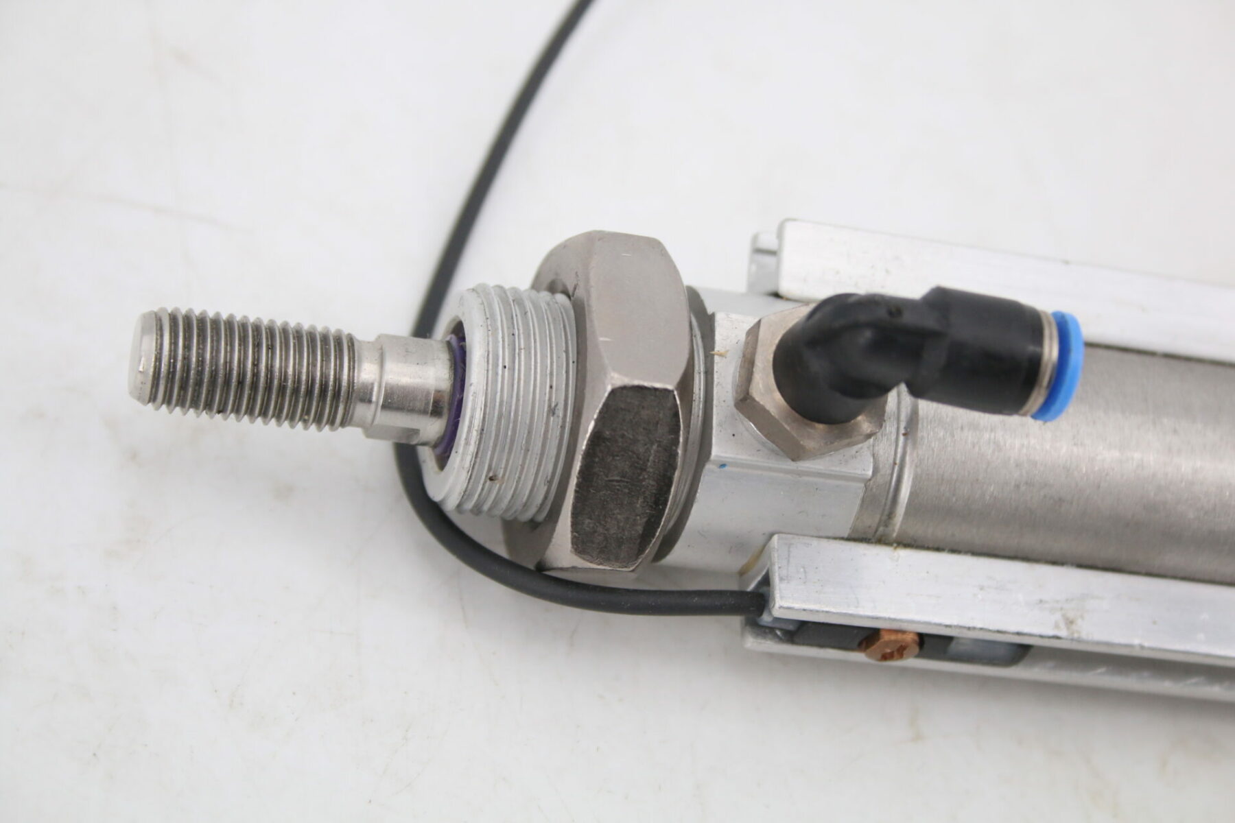 Festo DSNU-25-100-PPV-A Normzylinder Pneumatikzylinder 19248 V308 pmax. 10 bar – Bild 2