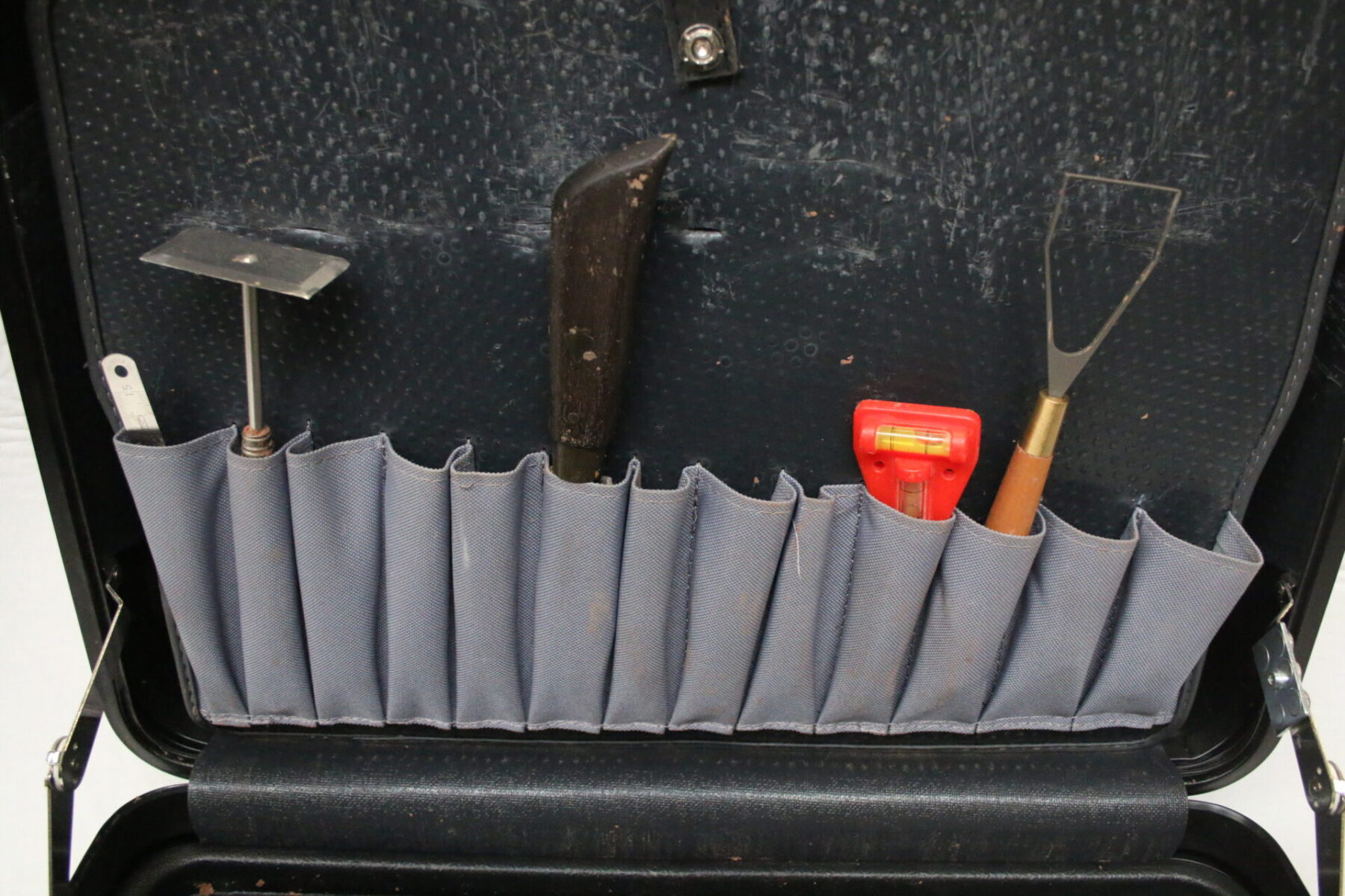 ALBU Cases Werkzeugkoffer Werkzeugtasche Werkzeugkiste mit Modellierwerzeug Nr.1 – Bild 8
