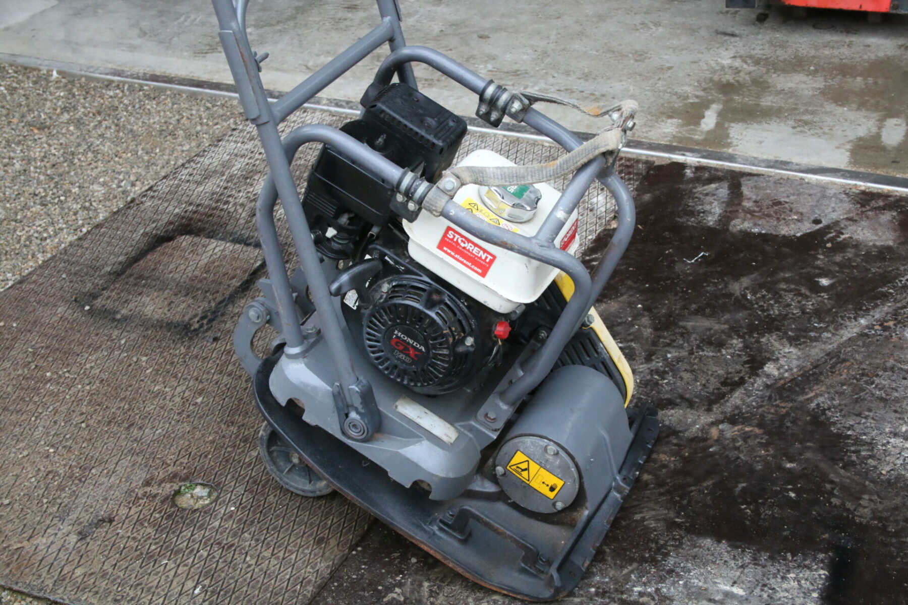 Atlas Copco LF 75 Rüttelplatte Verdichter mit Transporträder – Bild 4