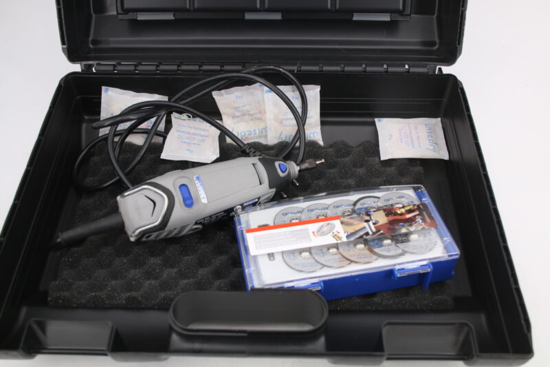 Dremel 3000 Multifunktionswerkzeug inkl. viel Zubehör Multitool Workstation