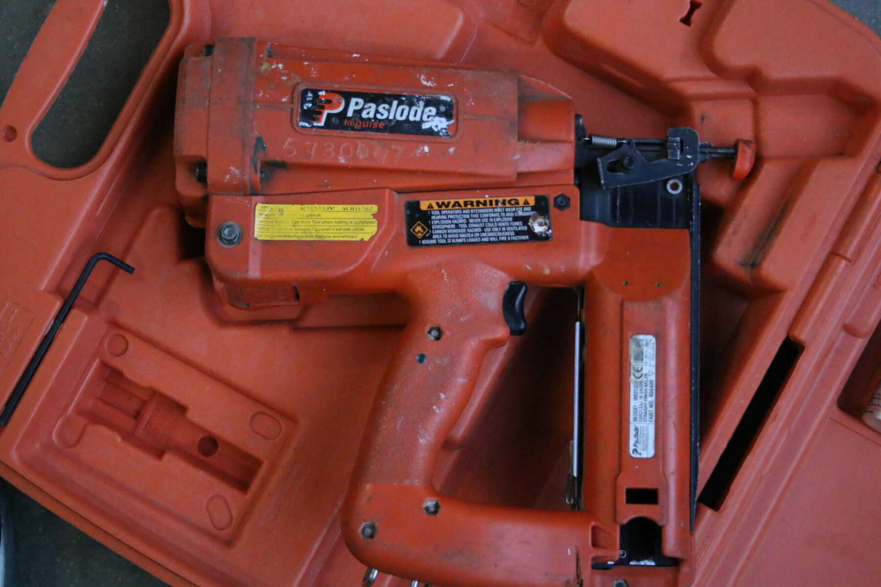 Paslode IM250 II Nagler Nagelpistole Gaßnagler Nagelgerät – Bild 2