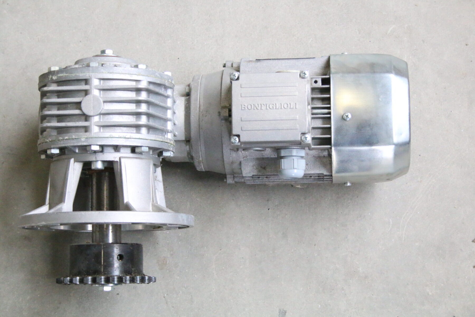 Bonfiglioli Riduttori BN 71 C 4 Getriebe mit Motor Elektromotor