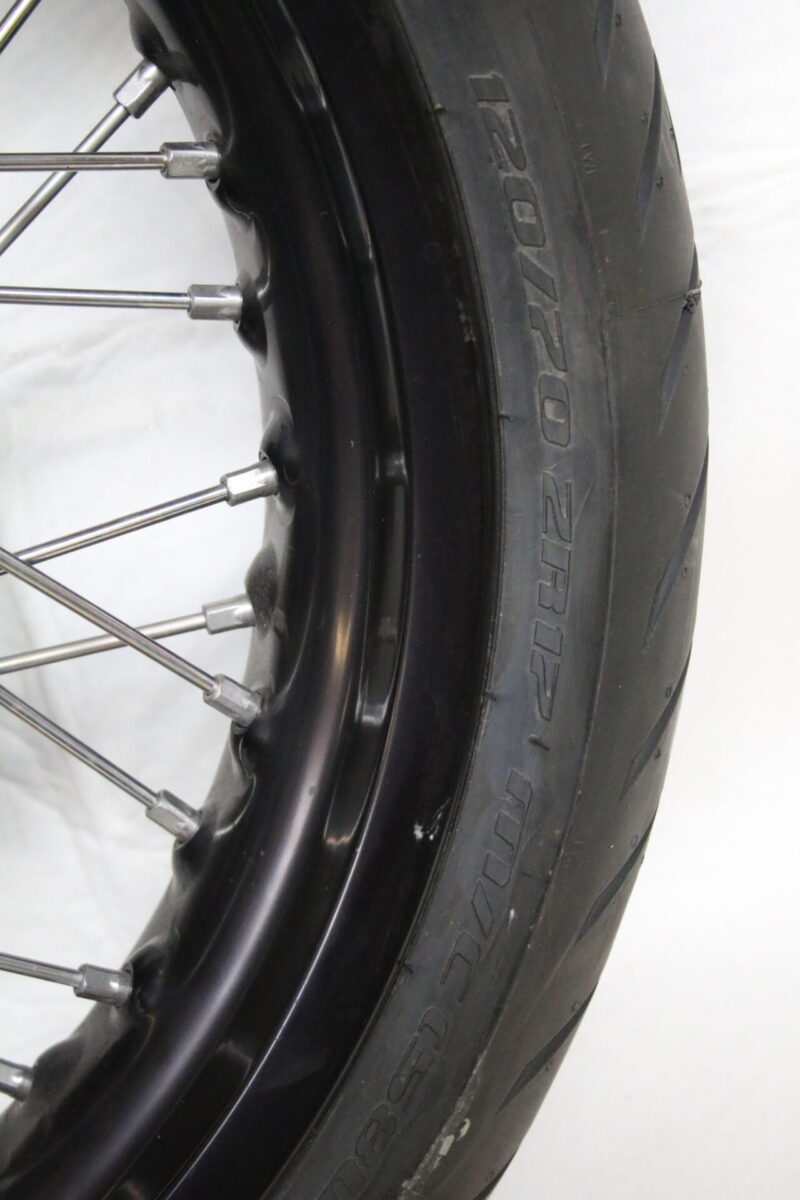 Metzeler Roadtec Z8 120/40 ZR 17 M/C (58W) Reifen Motorradreifen inkl. Felge – Bild 5