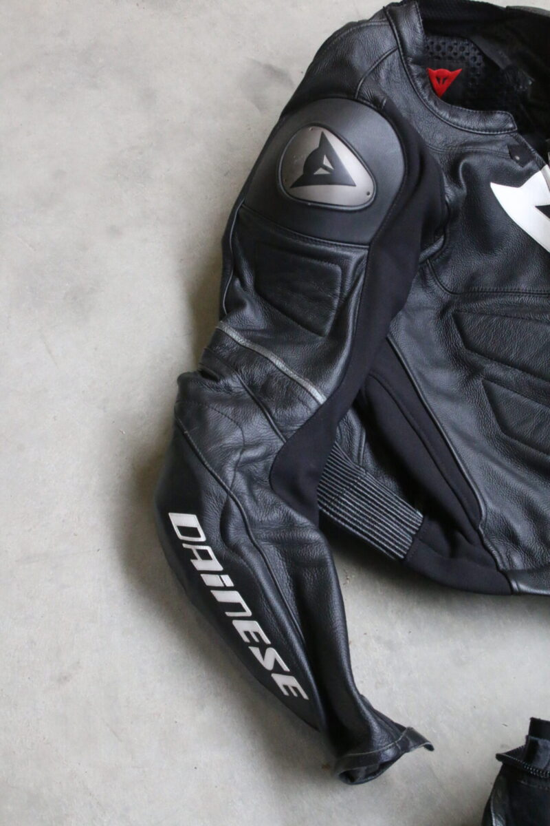 Motorrad Lederkombi Dainese Gr. 110 inkl Trolly Motrorradanzug Kombi – Bild 4