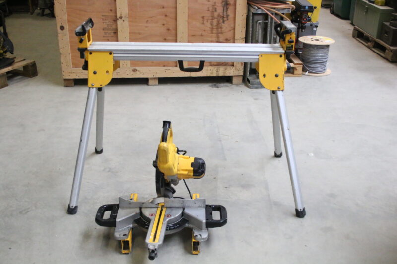 Dewalt DWS774- QS paneelsäge Säge Kappsäge mit Stütze DE7033 XJ