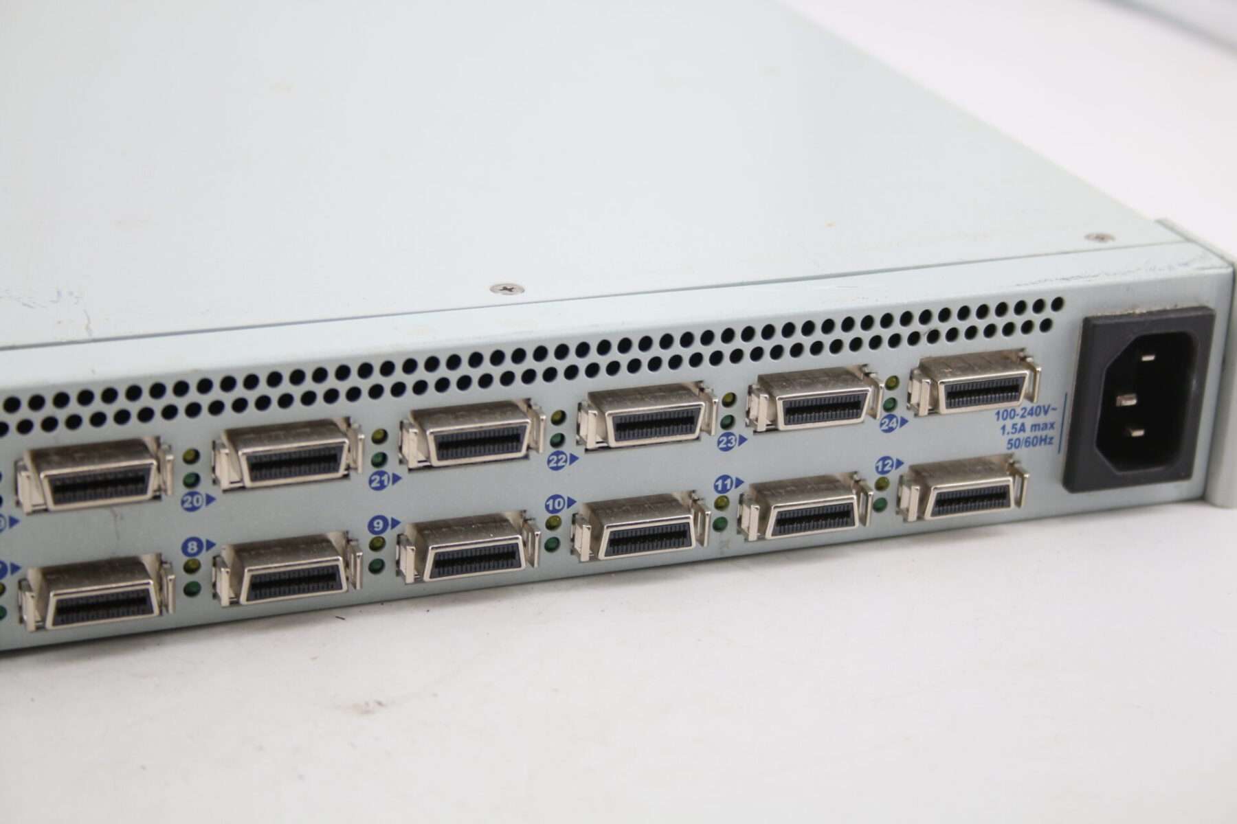 Flextronics F-X430046 - 24-Port Switch DDR Infiniband – Bild 3