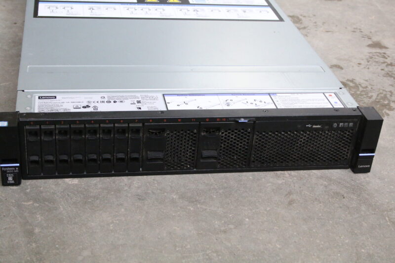 Lenovo System x3650 M5 5462 - Server - Rack-Montage