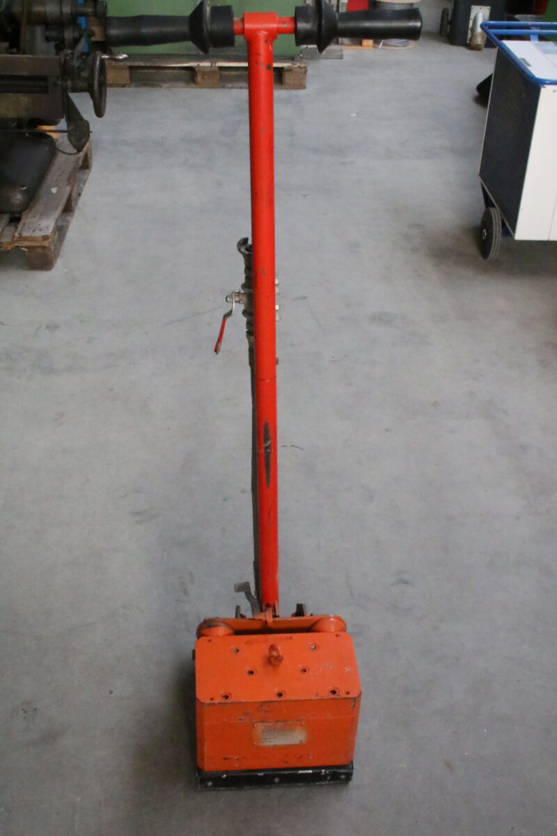 Trelawny 15,9 6000 Druckluft Klopfer Bodenschaber